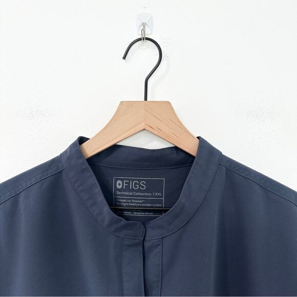 Figs Rafaela Oversized Scrub Top Night Sky Size XXL - Picture 3 of 4